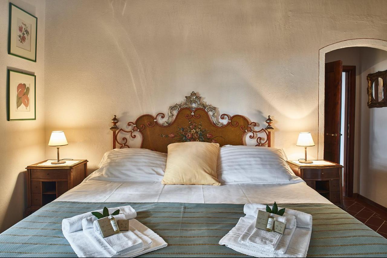 Novellina Villa เชร์ตาลโด ภายนอก รูปภาพ